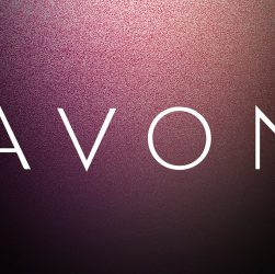 Avon vai parar de fazer testes em animais em todo o mundo