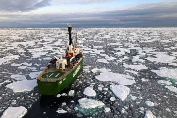 Área de calota polar no Ártico atinge 2º menor nível em 42 anos