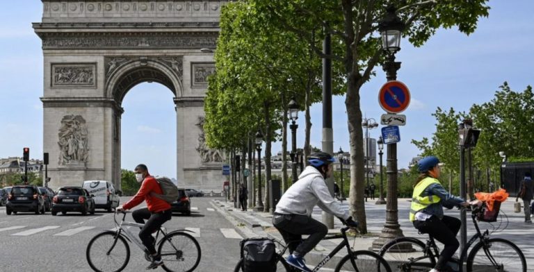 A França é um dos países pioneiros no esforço para encontrar meios alternativos aos carros a fim de fomentar uma mobilidade mais saudável para o planeta.