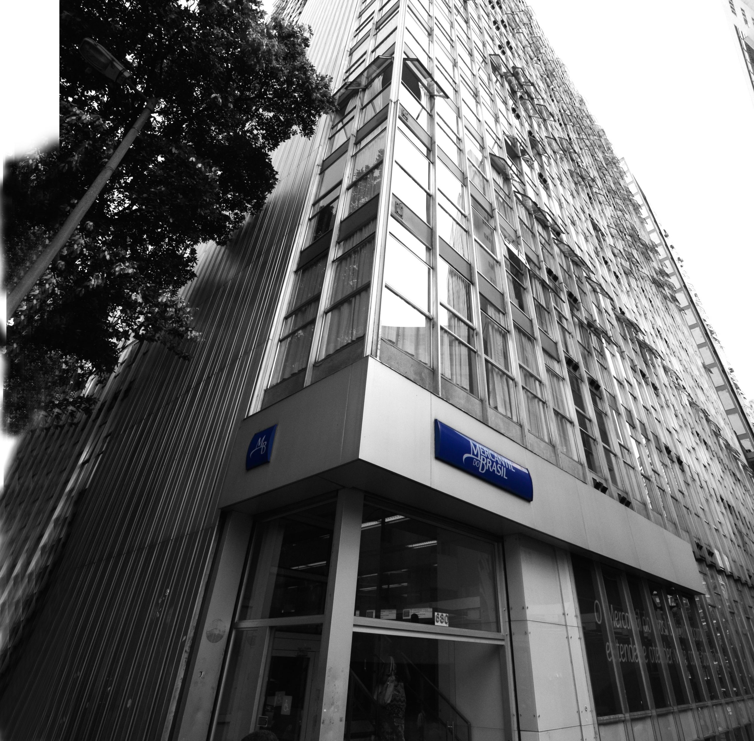 Em julho de 2020, o Mercantil do Brasil passou a fazer parte do Pacto Global da ONU, maior iniciativa de sustentabilidade empresarial do mundo, com mais de 13 mil membros em quase 80 redes locais, que abrangem 160 países.