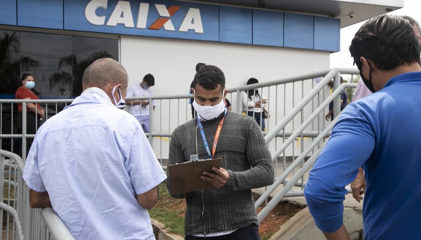 A Federação Nacional das Associações do Pessoal da Caixa Econômica Federal (Fenae) lançou, nesta sexta-feira (25), o "mapa da vacinação" contra a covid-19.