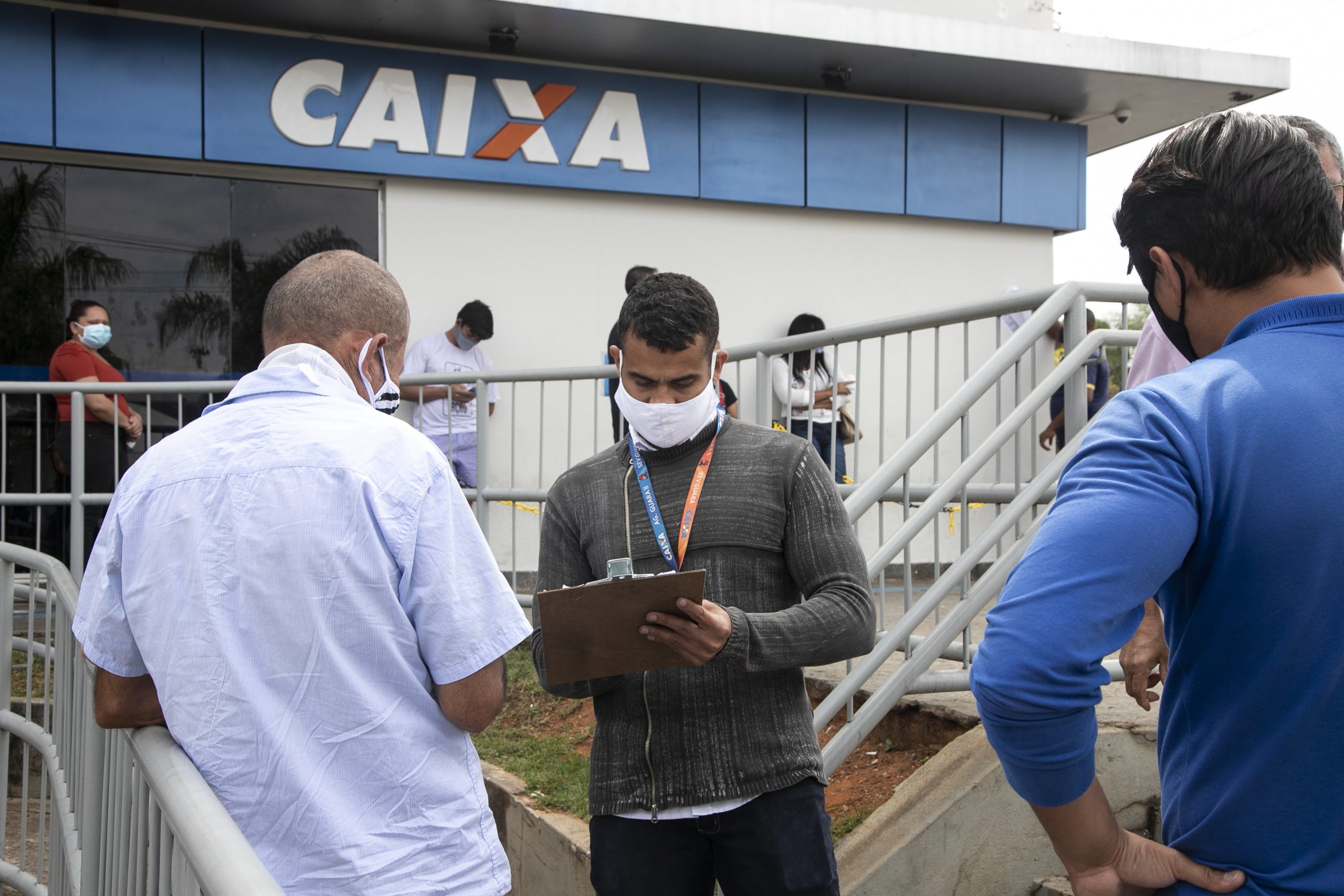 A Federação Nacional das Associações do Pessoal da Caixa Econômica Federal (Fenae) lançou, nesta sexta-feira (25), o "mapa da vacinação" contra a covid-19.