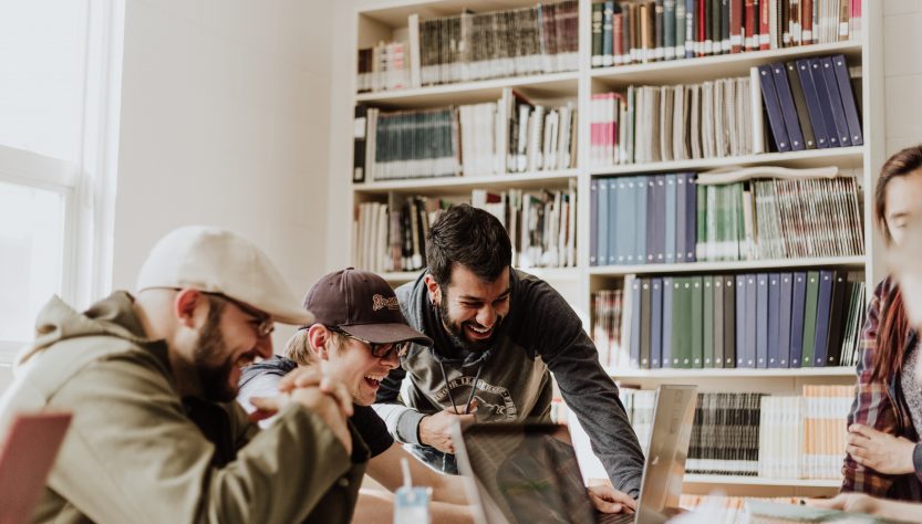 Apesar da pandemia da Covid-19, startups seguem se adaptando às adversidades e apresentando crescimento na atração de investimentos. De acordo com dados do Inside Venture Capital Report, relatório produzido pelo Distrito Dataminer, braço de inteligência da plataforma de inovação aberta Distrito, o cenário das startups vem evoluindo.