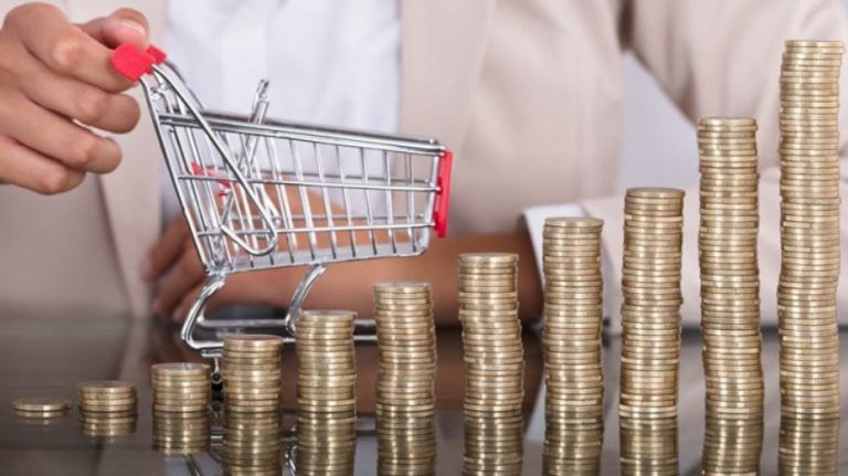 A previsão do mercado financeiro para o Índice Nacional de Preços ao Consumidor Amplo (IPCA - a inflação oficial do país) deste ano subiu de 6,88% para 7,05%.