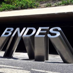 As empresas interessadas deverão dar entrada nos seus pedidos diretamente no BNDES até 31 de dezembro de 2023.