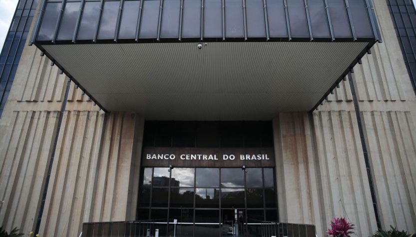 Mercado financeiro eleva projeção da inflação para 8,69%