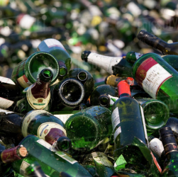 Juliana Schunck, diretora da Massfix, empresa de reciclagem de vidros, escreve sobre a COP26 e o caso da reciclagem do vidro - reiterando que esse é o momento de passarmos a agir no sentido do consumo circular.