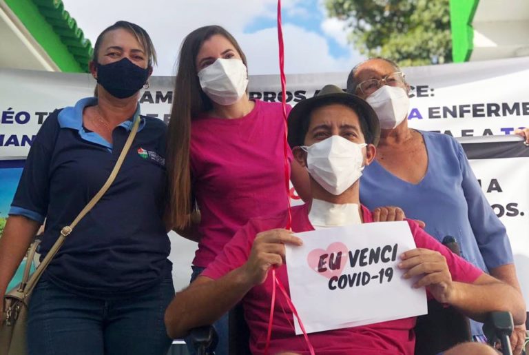 Profissionais do Hetrin recebem agradecimento de pacientes e familiares