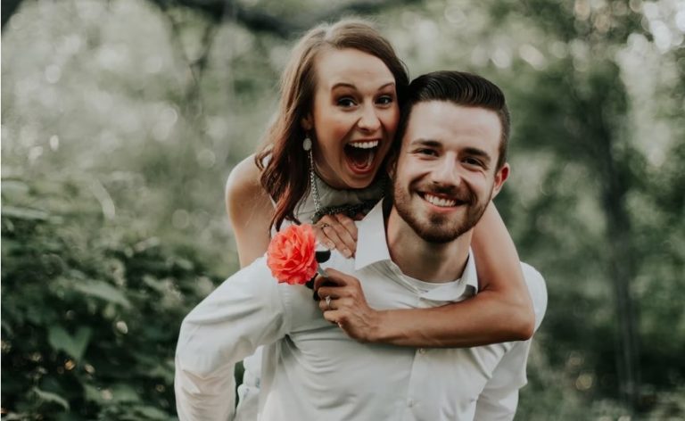 Casais celebram o Dia dos Namorados com retoques no rosto e na cumplicidade