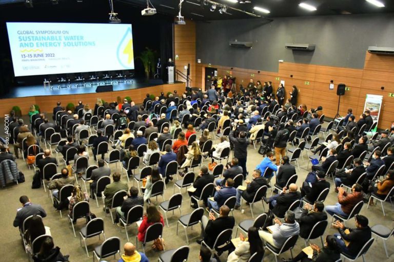 Com a participação de representantes de 22 países, o primeiro Simpósio Global de Soluções Sustentáveis para Água e Energia, realizado em parceria pela Itaipu Binacional e o Departamento de Assuntos Econômicos e Sociais das Nações Unidas (Undesa), chegou ao fim na quarta-feira, 15 de junho, com uma mensagem de esperança.