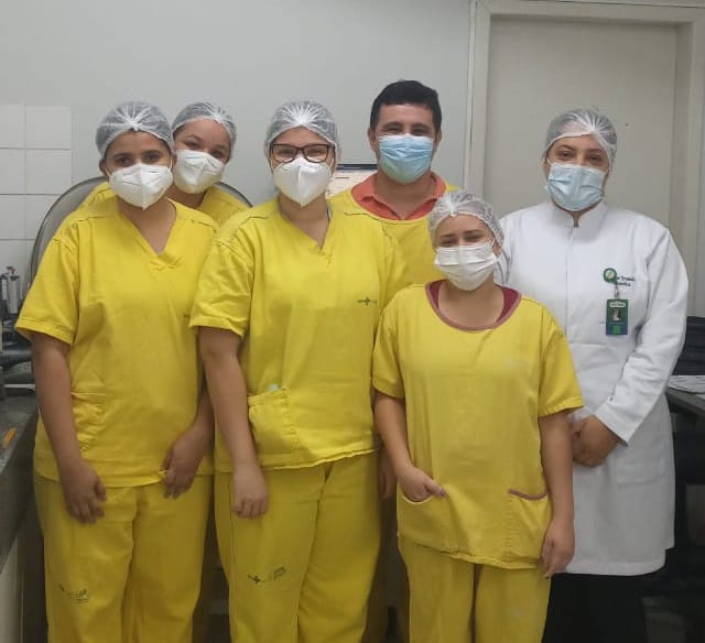 Laboratório de análises clinicas do Hetrin realiza treinamento Hematológico