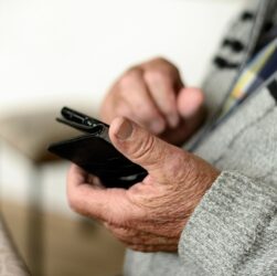 Presença de idosos na internet cresce a cada ano