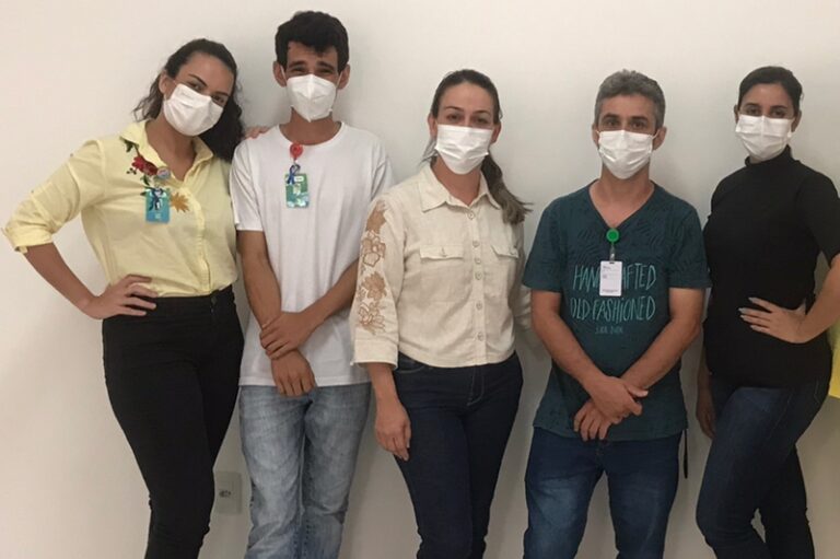 Hetrin realiza treinamento para reforçar cordialidade com pacientes