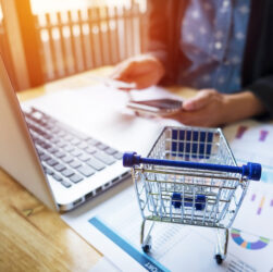 Maioria dos consumidores prefere pesquisar em marketplaces