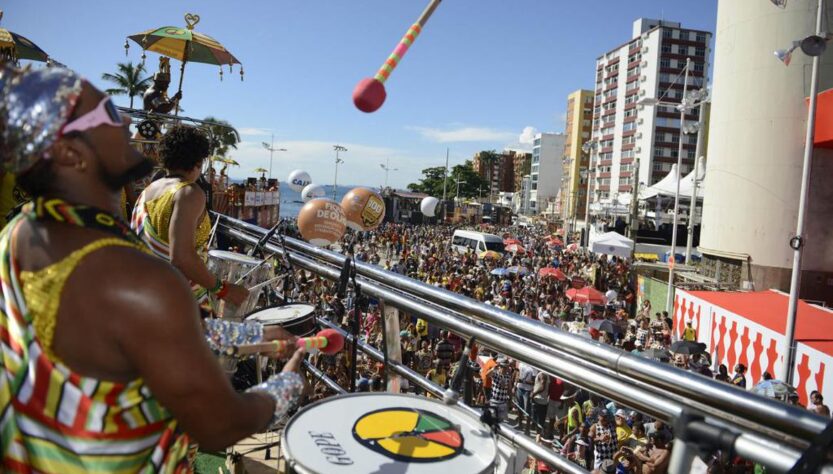 Volta do carnaval deve injetar mais de R$ 8 bi na economia