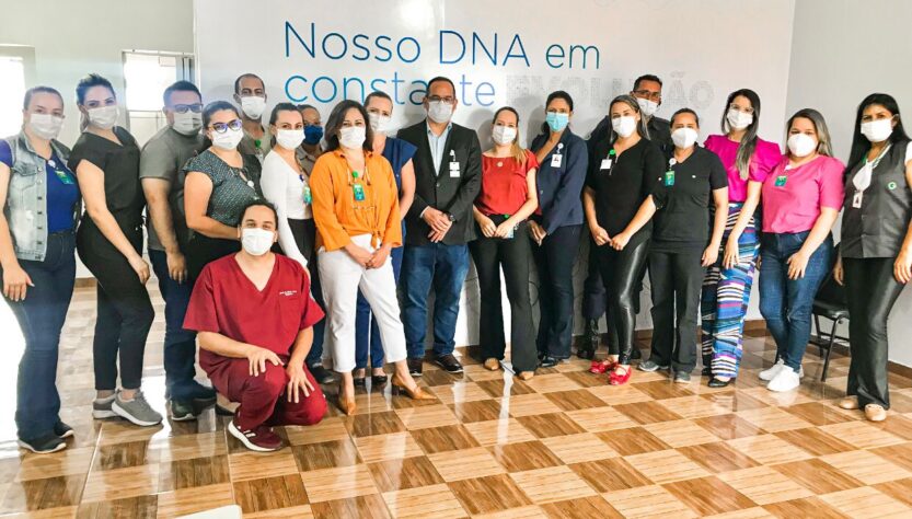 Consultores do Hospital Sírio-Libanês durante qualificação a profissionais do HEF