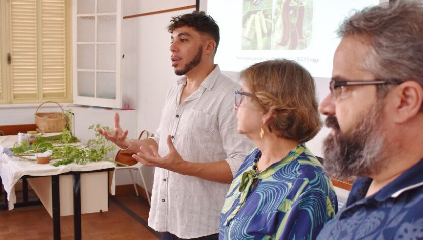 Encontro comunitário aborda a visão do Ayurveda sobre as plantas medicinais