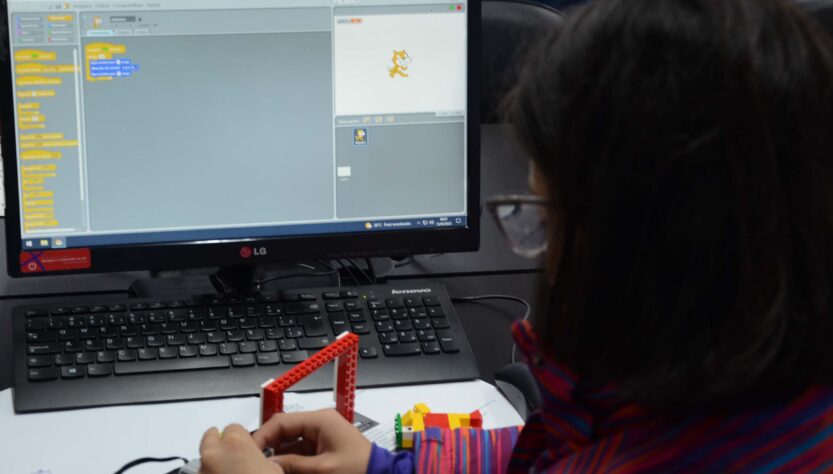 Estudantes de escolas públicas de BH participam do Dia Mundial do Scratch