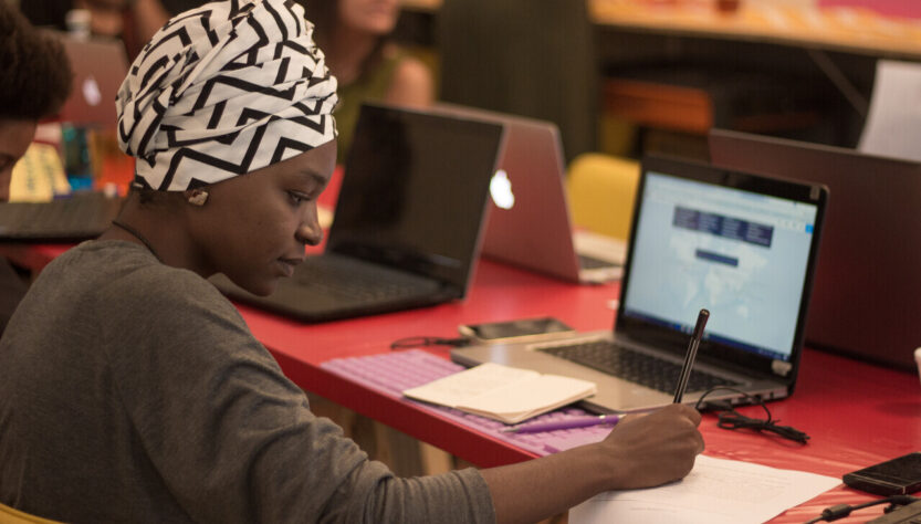 Afrocódigos: novo programa que visa formar estudantes negros em tecnologias