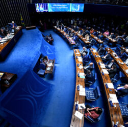 Congresso promulga PEC 45/19 e reforma tributária avança no Brasil