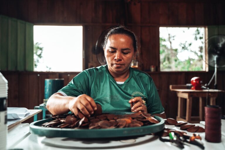 Artesãos do Amazonas | Fundação Amazônia Sustentável (FAS) e Americanas