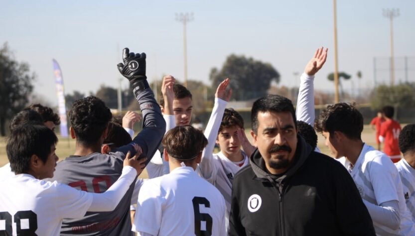 Pequena cidade da Califórnia tem aumento no numero de praticantes de futebol