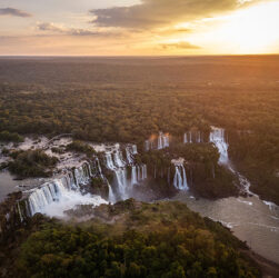 Cataratas do Iguaçu oferece passeio exclusivo ao entardecer