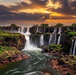 Noite nas Cataratas é a nova atração de Foz do Iguaçu