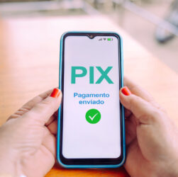 Brasileiros preferem Pix como meio de pagamento