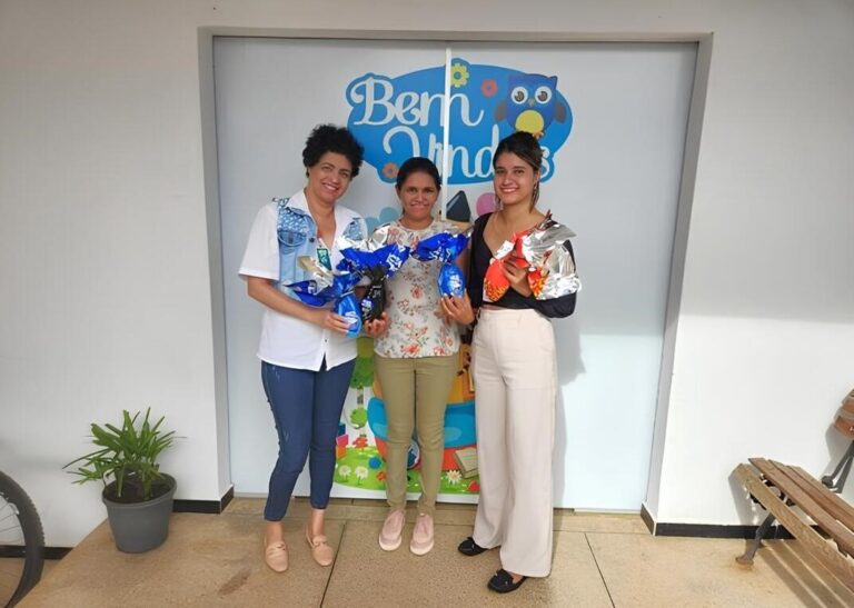 Equipe do Hospital Estadual do Centro-Norte Goiano (HCN) doam ovos de Páscoa para a Insituição Acolhedora Casa de Maria Mãe e Mestre