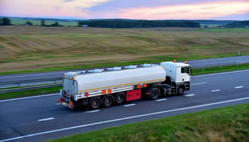 Transporte rodoviário de produtos químicos vislumbra ano promissor em 2024