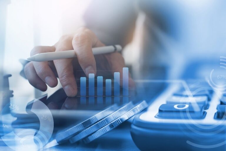 José Maurício Caldeira: Indústria e Juros Altos