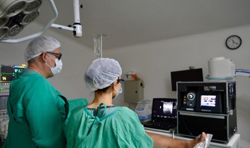 Equipe do Hetrin realiza procedimento de cirurgia vascular por Endolaser durante o Mutirão de Cirurgias Eletivas.