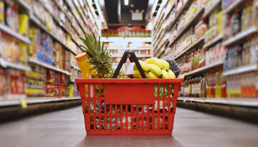 Mais brasileiros estão parcelando compras de supermercado