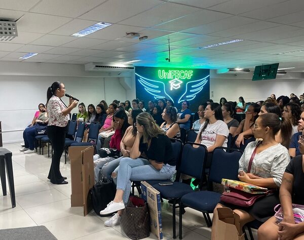 UniFECAF realiza evento de carreira para universitários