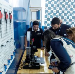 Projeto Engenhoka leva robótica a escolas públicas