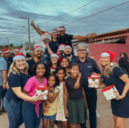 Em clima de solidariedade, Abitte Urbanismo e Associação Obras Sociais Seara de Luz distribuiram panetones as vésperas do Natal de 2024.