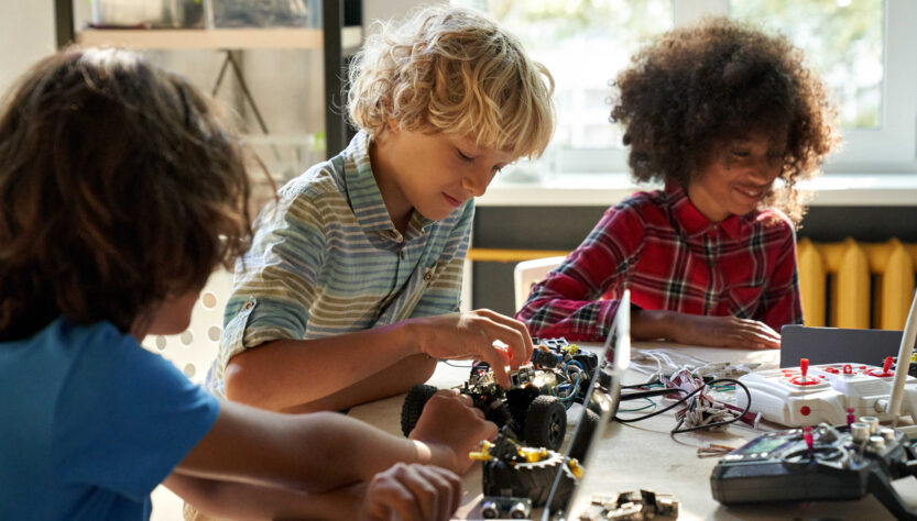 Robótica educacional impulsiona o desenvolvimento dos jovens