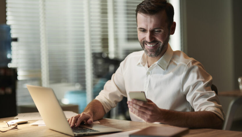 Pearson lança tutor digital para comunicação no trabalho