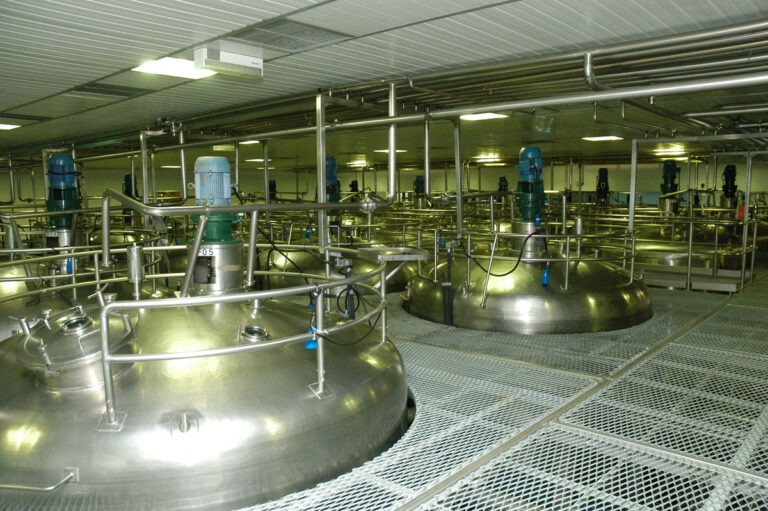 Leite Fermentado Yakult chega aos 90 anos