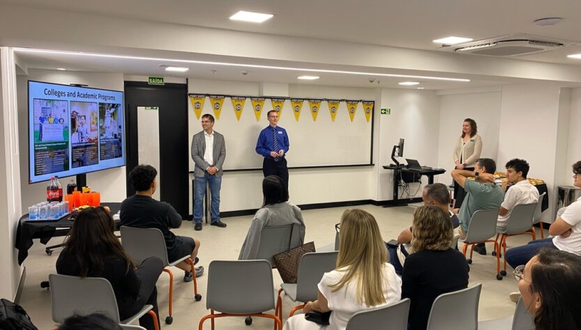 Jovens disputam vagas em faculdade internacional em Brasília