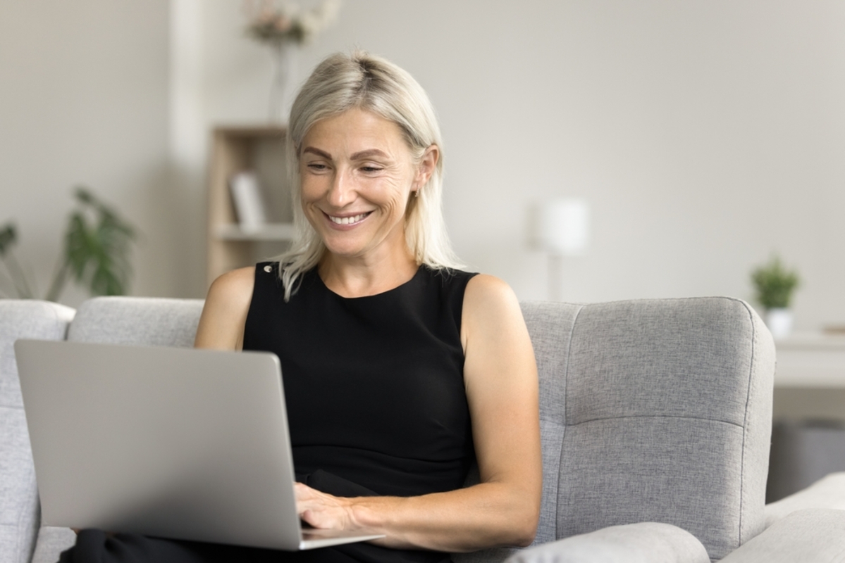 Aprendizagem contínua favorece reinserção de profissionais 50+ no mercado