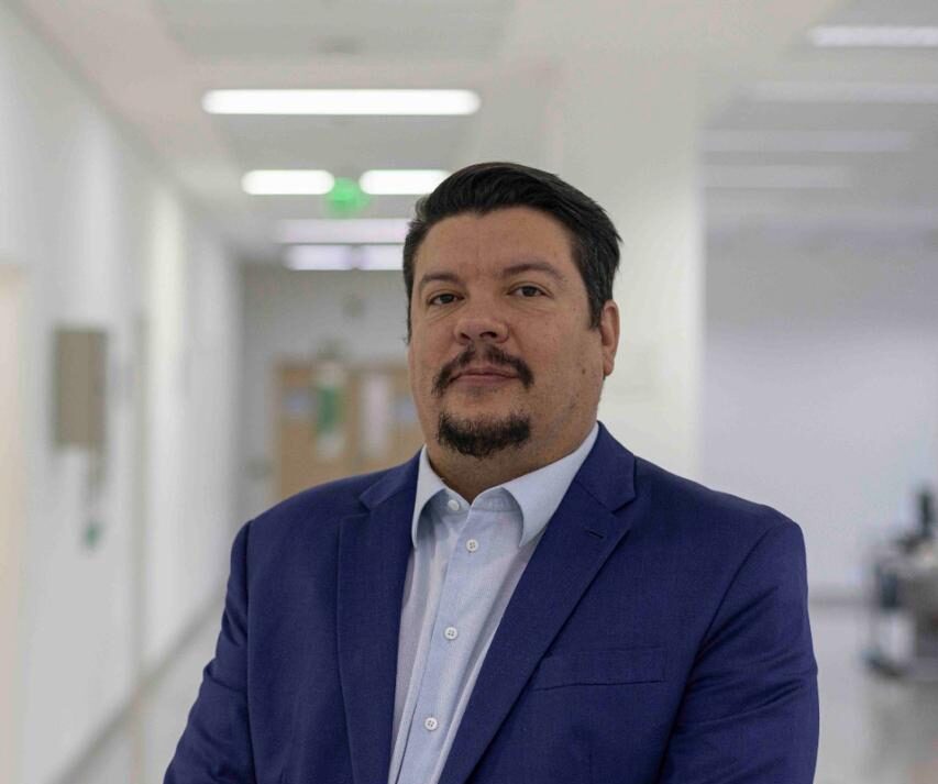 A MedPlus Serviços Médicos gerida pelo Médico Tiago Simões Leite, promove gestão eficiente do serviço médico nas unidades que atua, assegurando que pacientes recebam atendimento especializado evitando transferências desnecessárias para grandes centros urbanos.