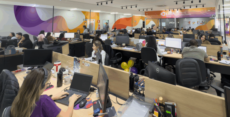 LUZA anuncia 300 vagas em aberto no Brasil e no mundo