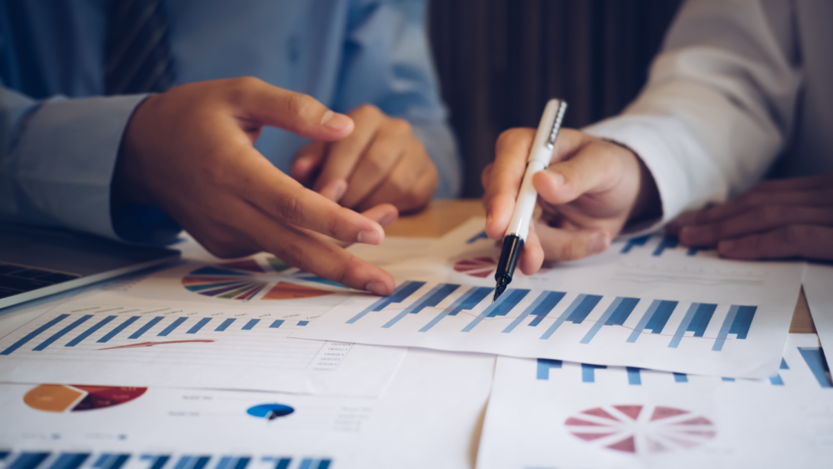 Gestão corporativa transforma administração de condomínios