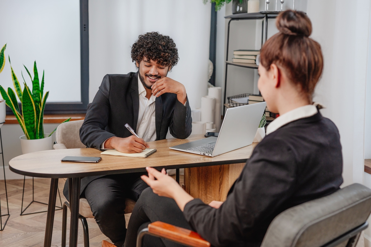 Candidato revela perfil ao falar de defeitos e qualidades