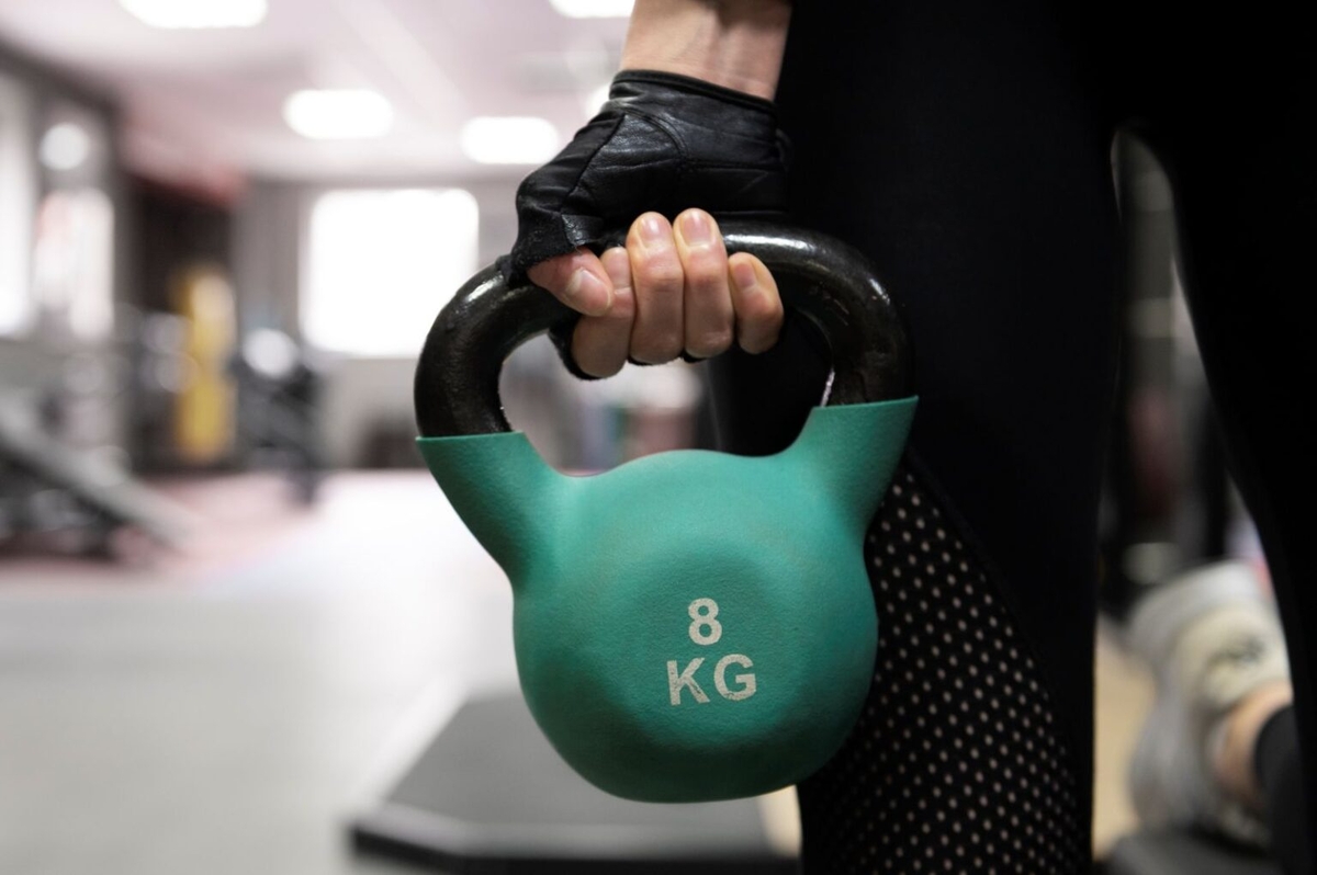 Kettlebell ganha espaço em treinos funcionais