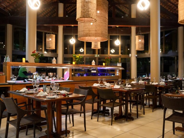 Hotel realiza jantar romântico em Angra dos Reis