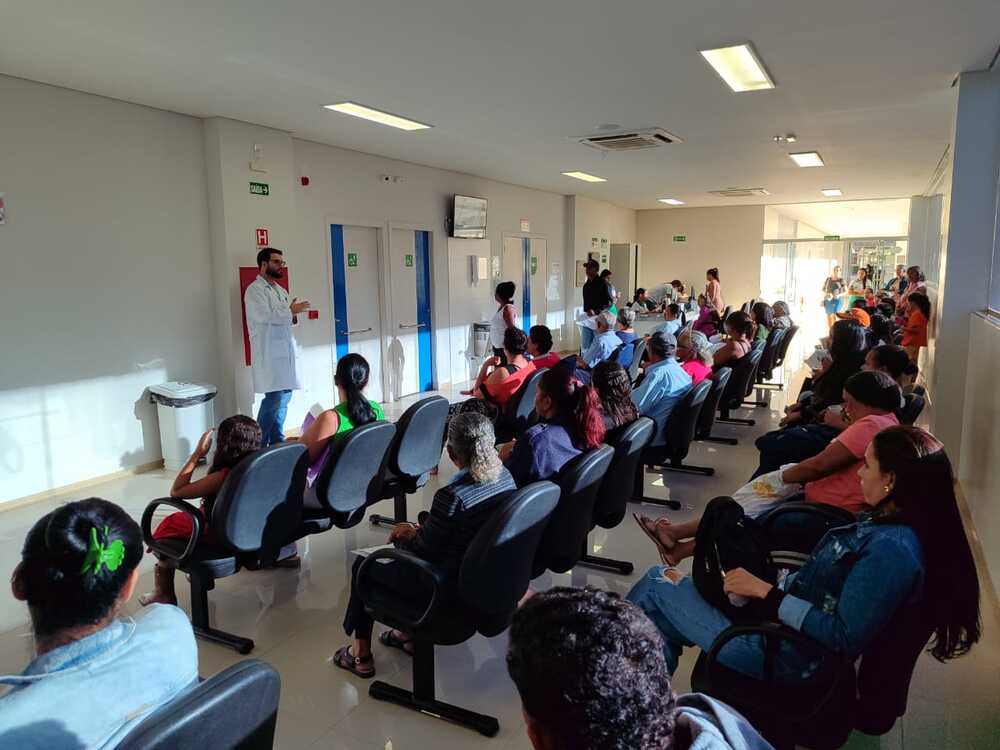 Palestra na Policlínica Estadual da Região Nordeste II – Posse sobre câncer renal, com foco no diagnóstico precoce e prevenção.