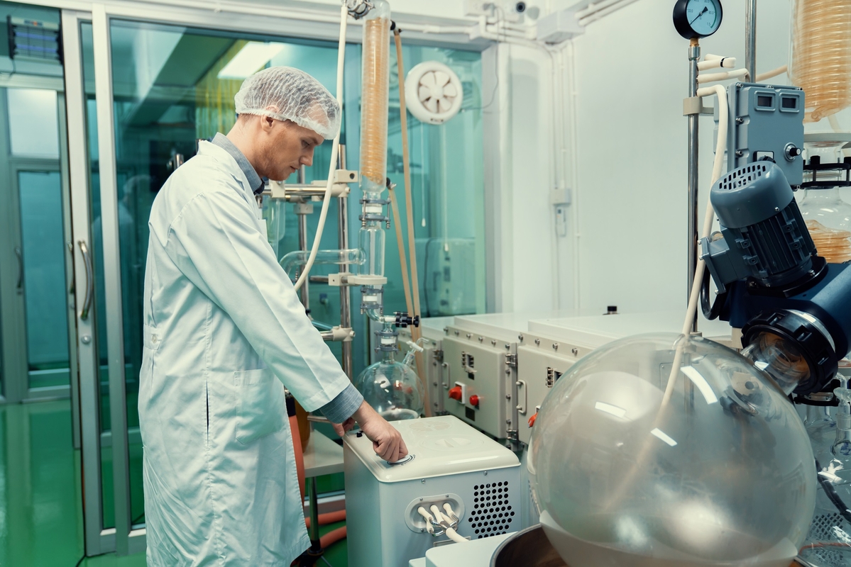 Escovas para balões volumétricos garantem higiene em laboratórios brasileiros